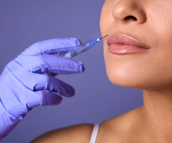 ژل لب چیست؟