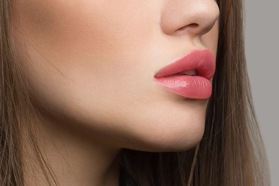 فرم دهی لب بدون جراحی