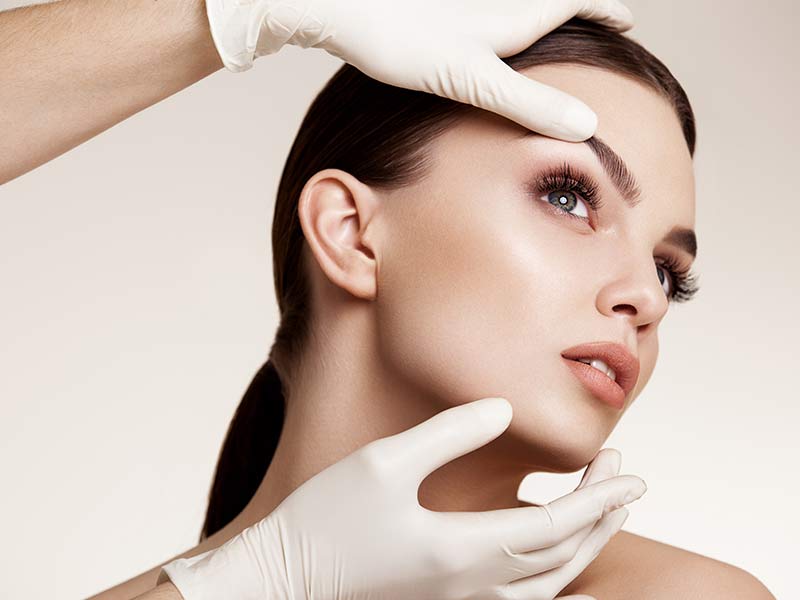 عمل لیفت شقیقه چگونه انجام می‌شود؟